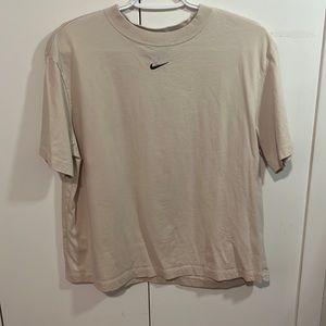 Nike T-shirt